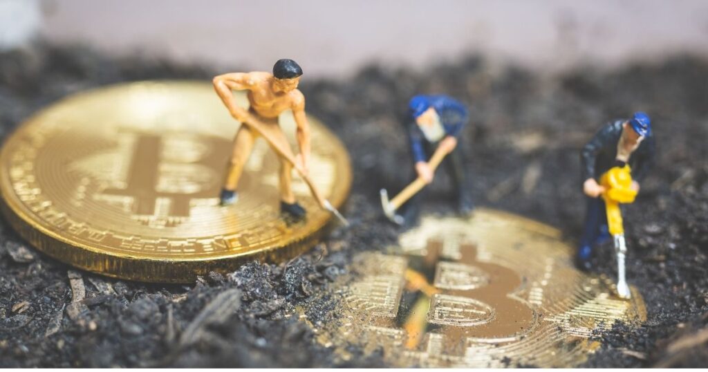 How does crypto mining work to make money?